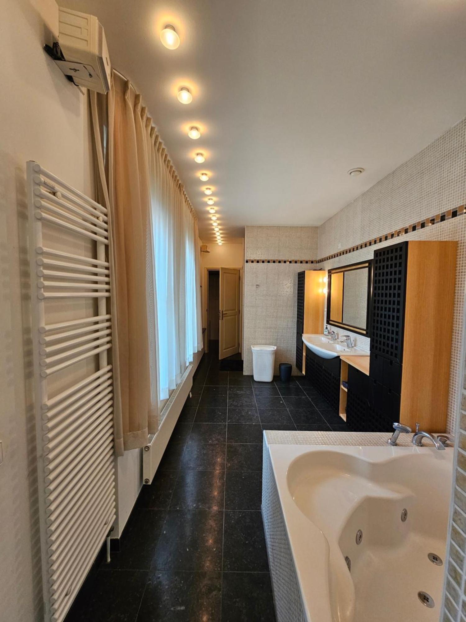 Guest Room Утрехт Екстер'єр фото